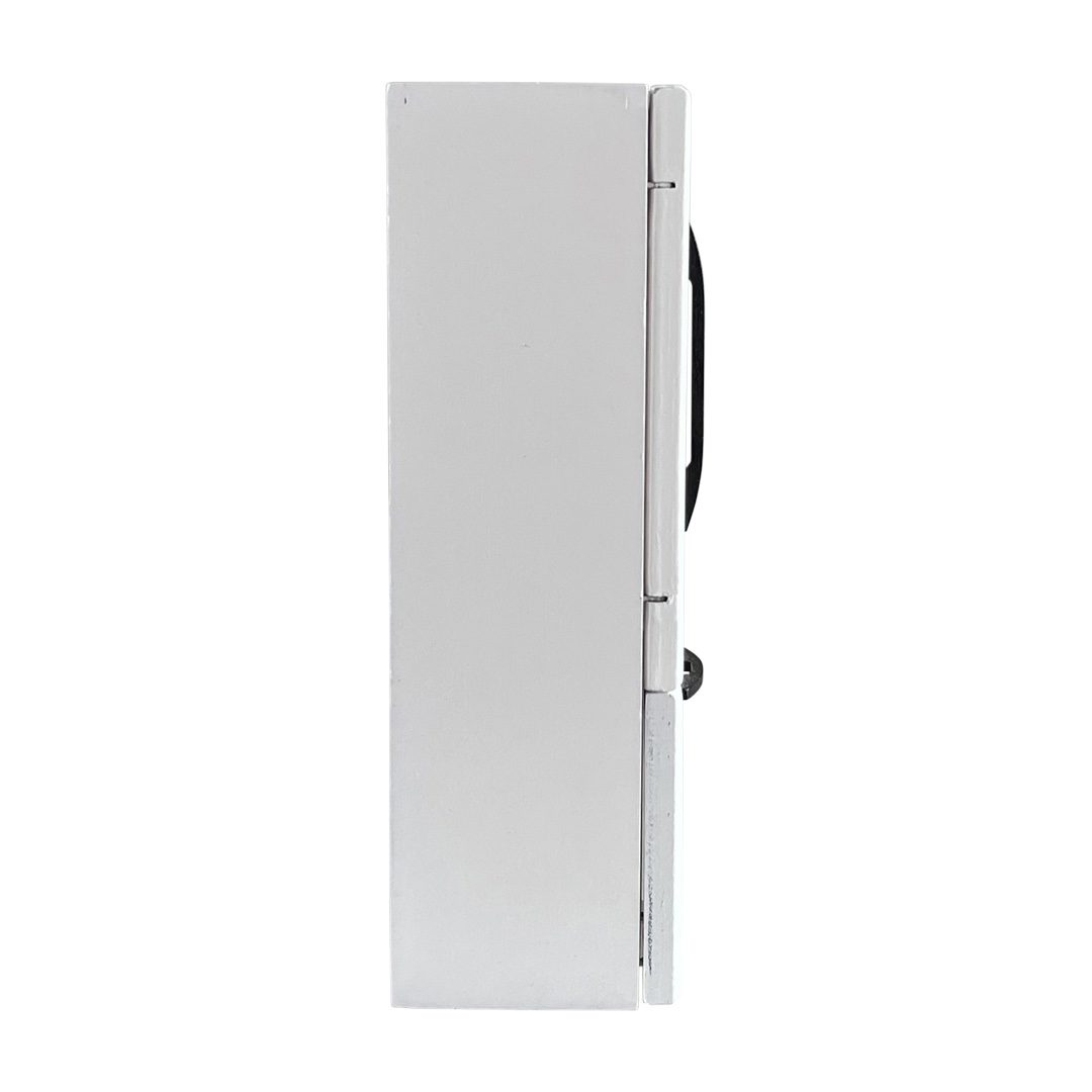 *FLAWED* Refrigerator | White with Black Hardware