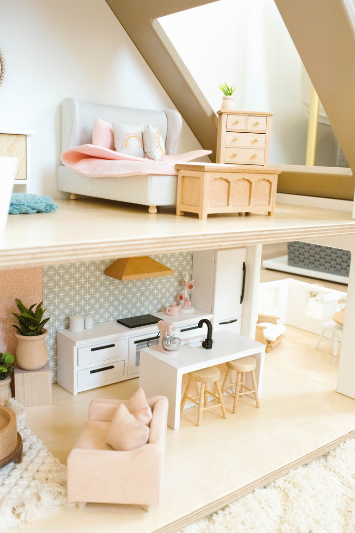 Cozy Cottage Dollhouse | Furnished