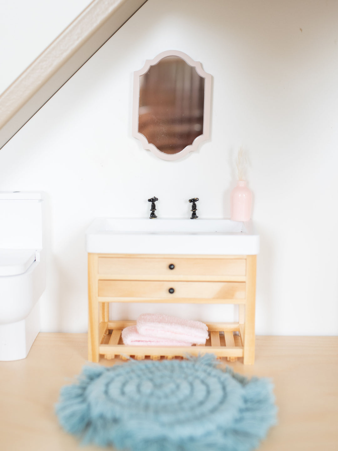 Dolly Mirror Collection