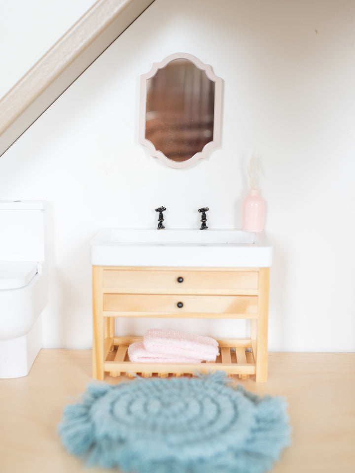 Dolly Mirror Collection