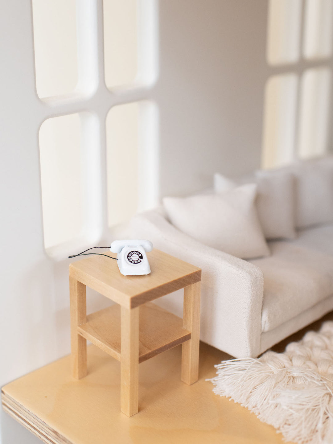 Tabletop Rotary Phone | White