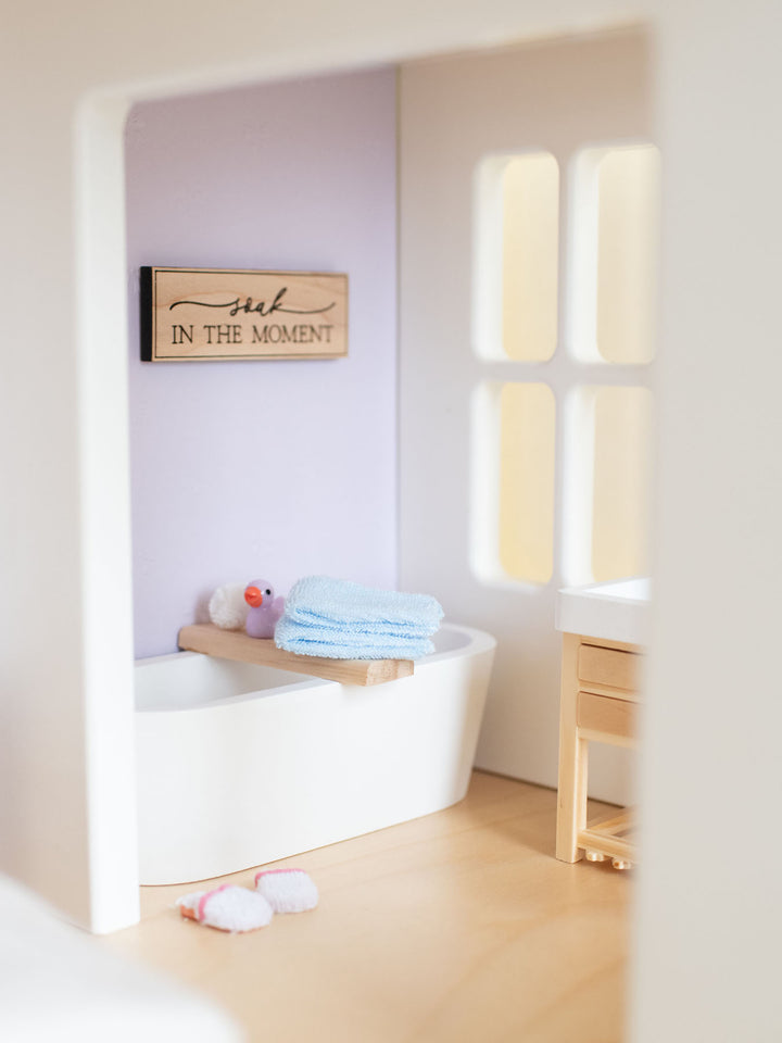 Decorative Slippers | White