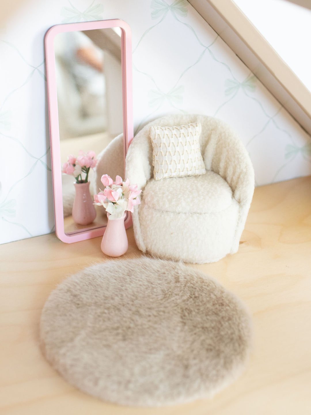 Luxe Plush Rugs | Pink, Blue, Oatmeal, &amp; White | Dollhouse Miniature Wall Accessories &amp; Decor