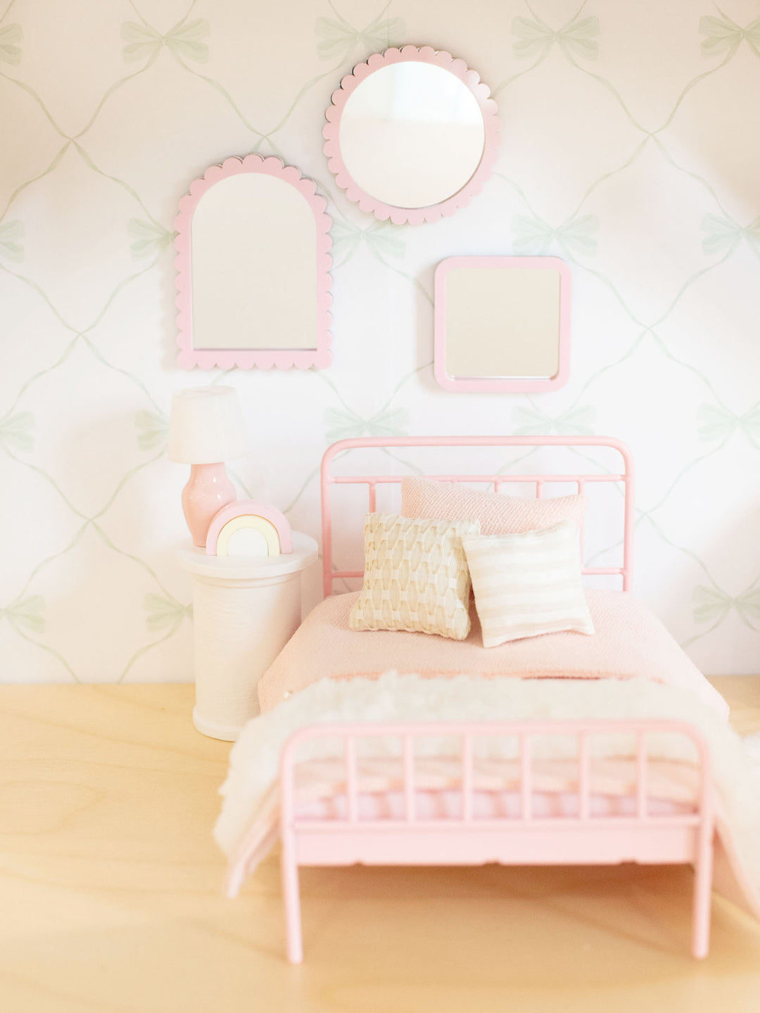 Pretty Pink Table Lamps | Dollhouse Miniature Wall Accessories &amp; Decor