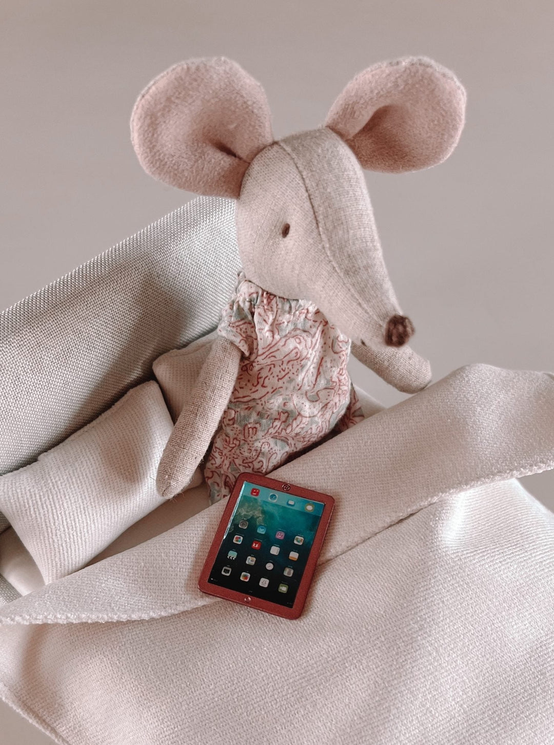 MM Tablet | Multiple Colors