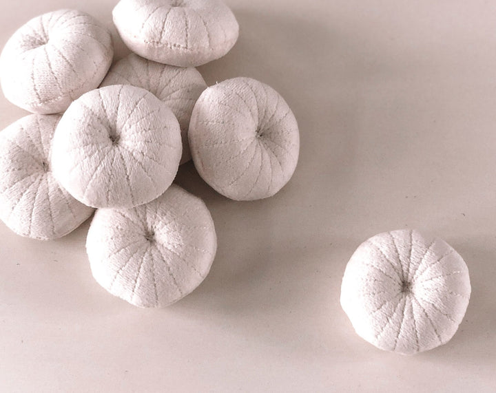 Tufted Round Cushion Pillow | Two Colors