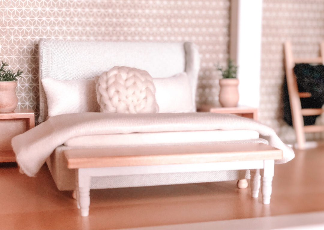 Classic Bench Seat | Natural Wood & White