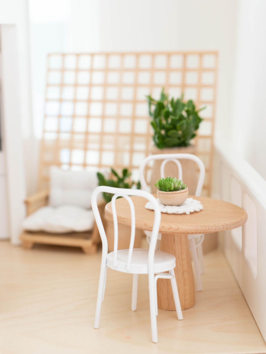 *FLAWED* Round Bistro Dining Table | Natural Wood