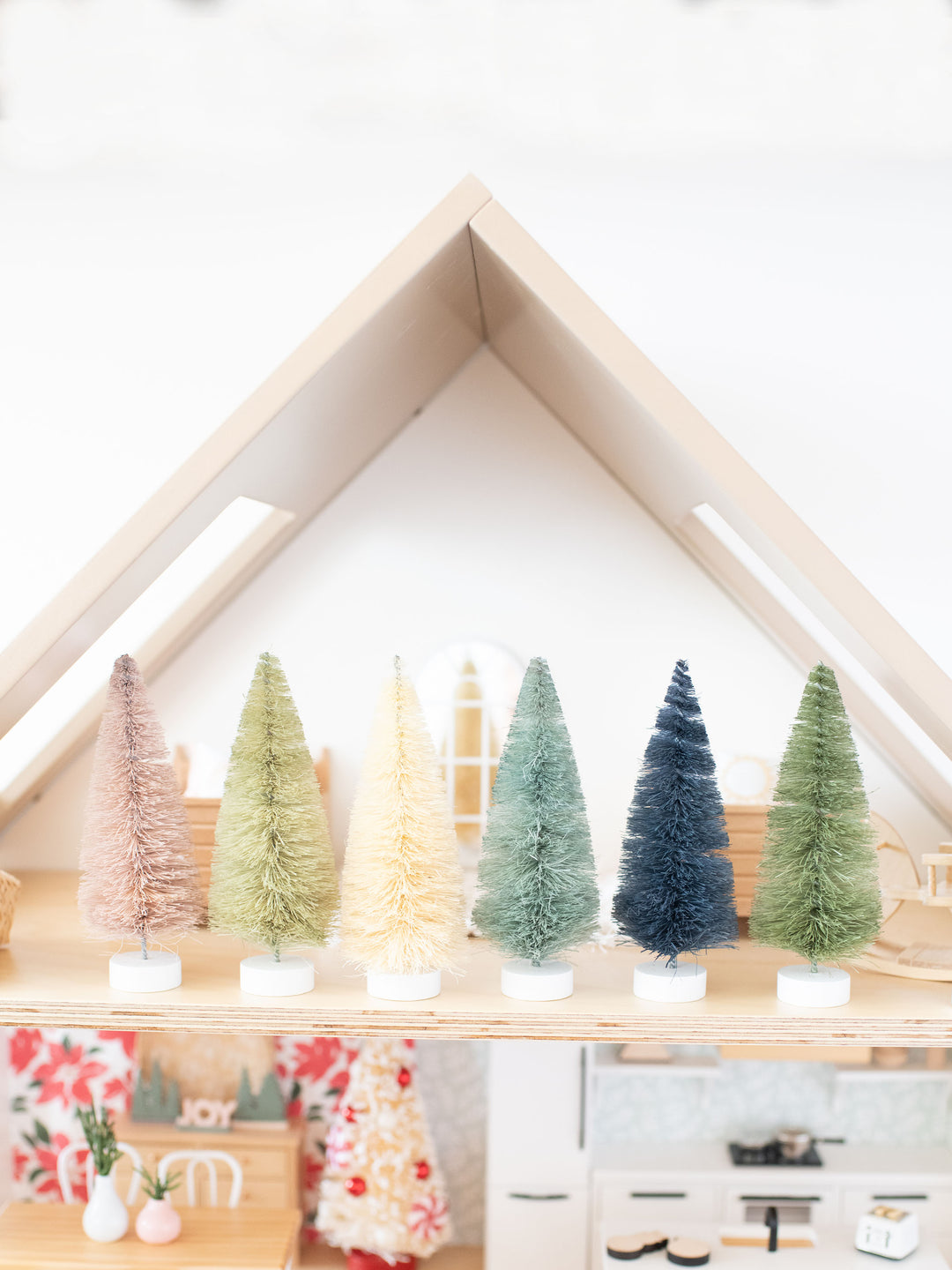 Bottle Brush Trees | White Base | 6 Colors