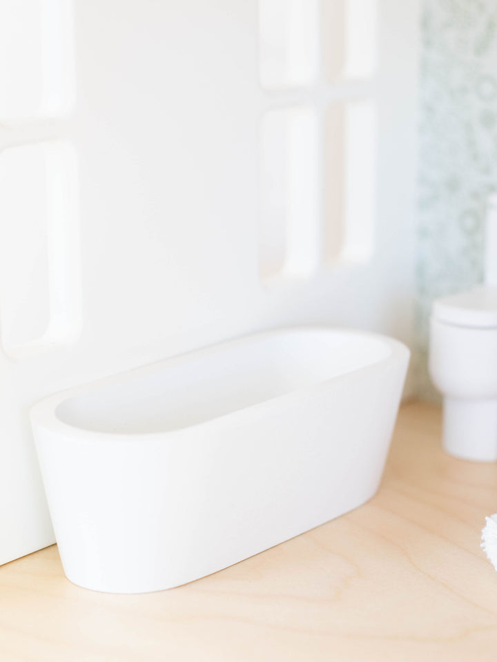 *FLAWED* Oval Soaking Bath Tub | White