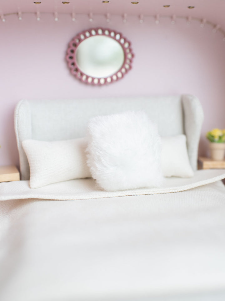 Square Accent Pillow | White Faux Fur